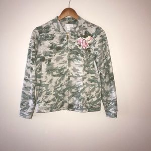 Camo zip up jacket with embroidered flowers